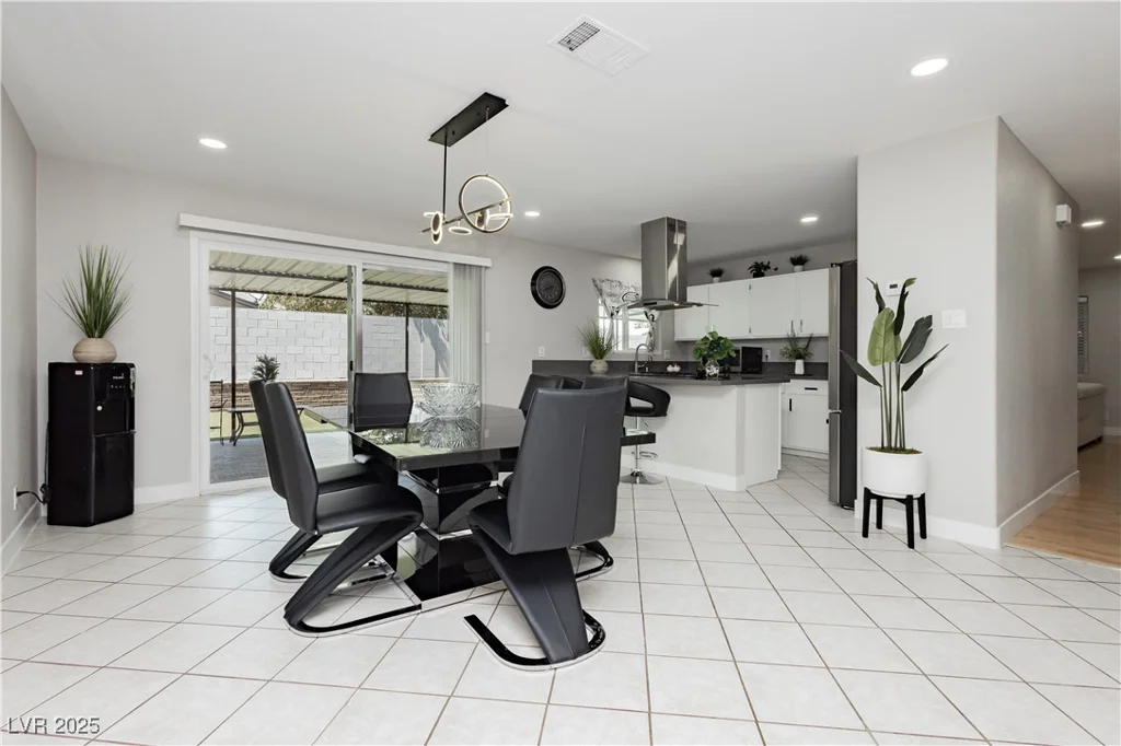 4492 Rita, Las Vegas, NV 89121