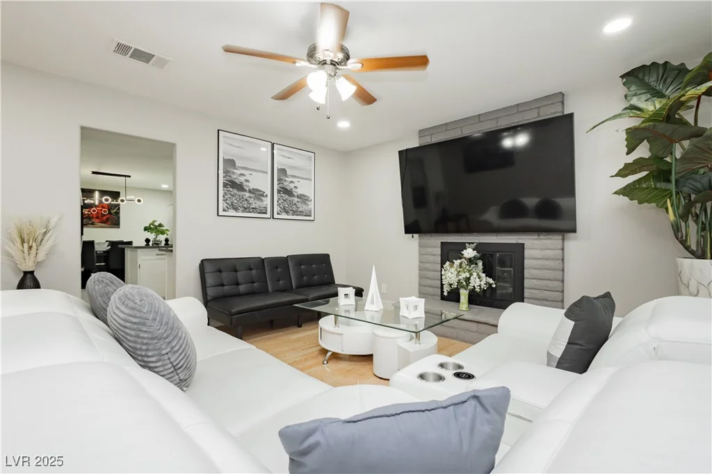 4492 Rita, Las Vegas, NV 89121