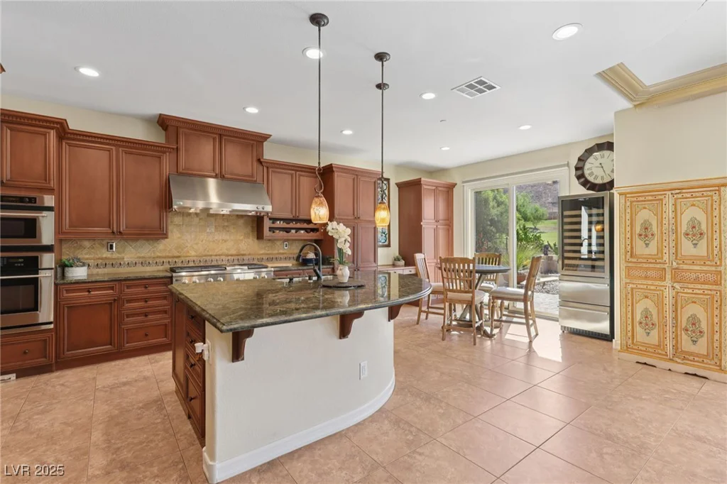 14 Benevolo, Henderson, NV 89011