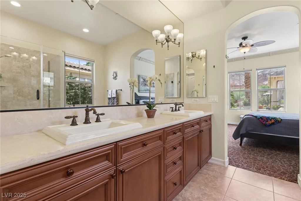 14 Benevolo, Henderson, NV 89011