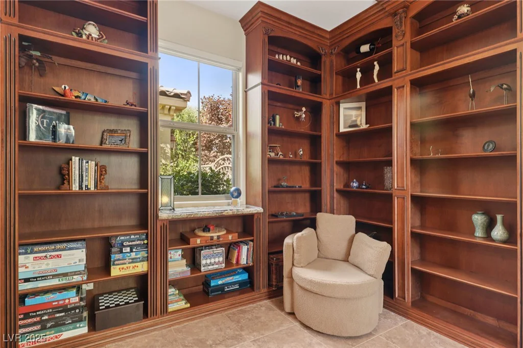 14 Benevolo, Henderson, NV 89011
