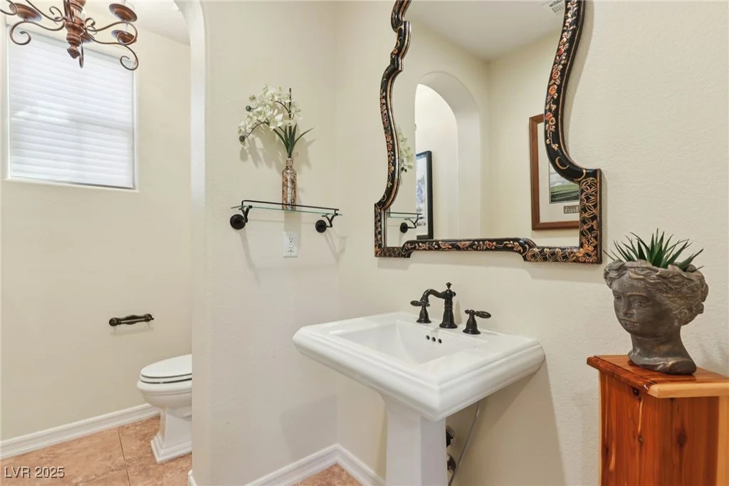 14 Benevolo, Henderson, NV 89011