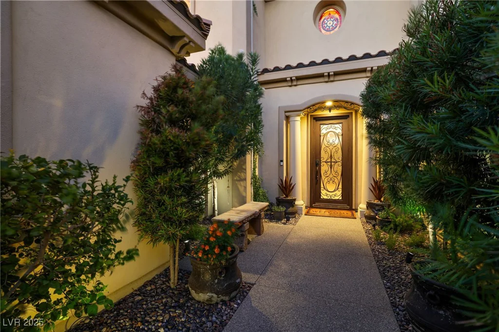 14 Benevolo, Henderson, NV 89011