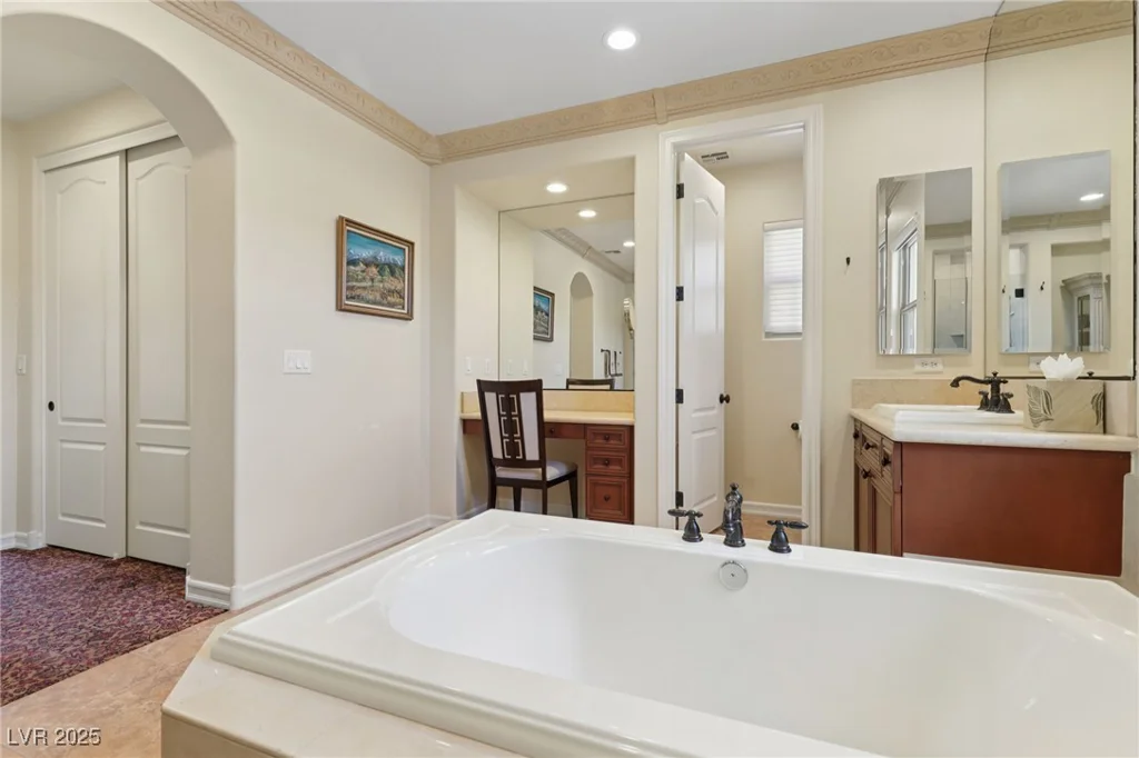 14 Benevolo, Henderson, NV 89011