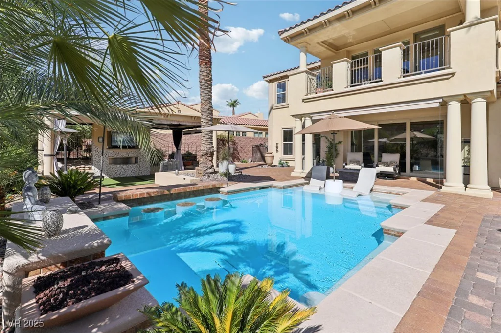 14 Benevolo, Henderson, NV 89011