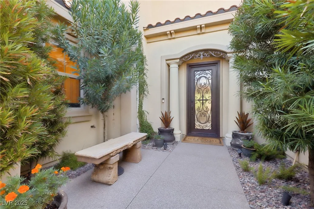 14 Benevolo, Henderson, NV 89011