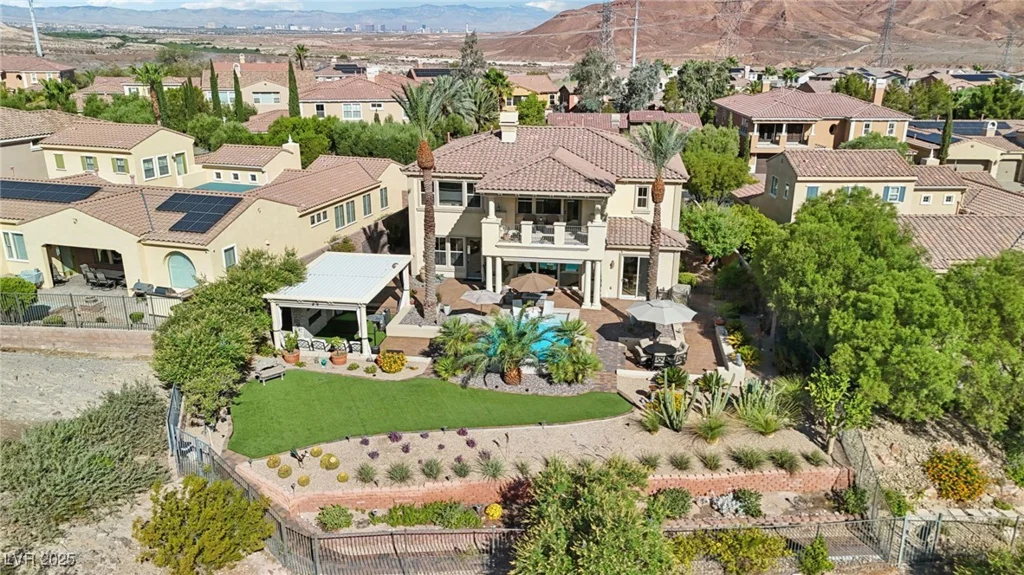 14 Benevolo, Henderson, NV 89011