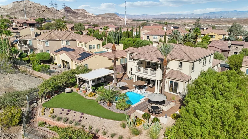 14 Benevolo, Henderson, NV 89011