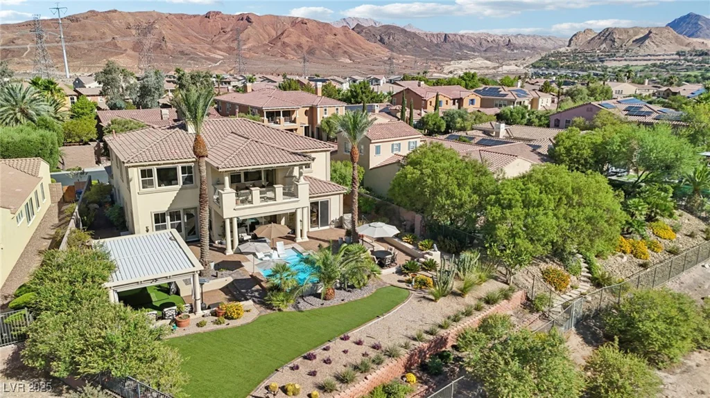 14 Benevolo, Henderson, NV 89011