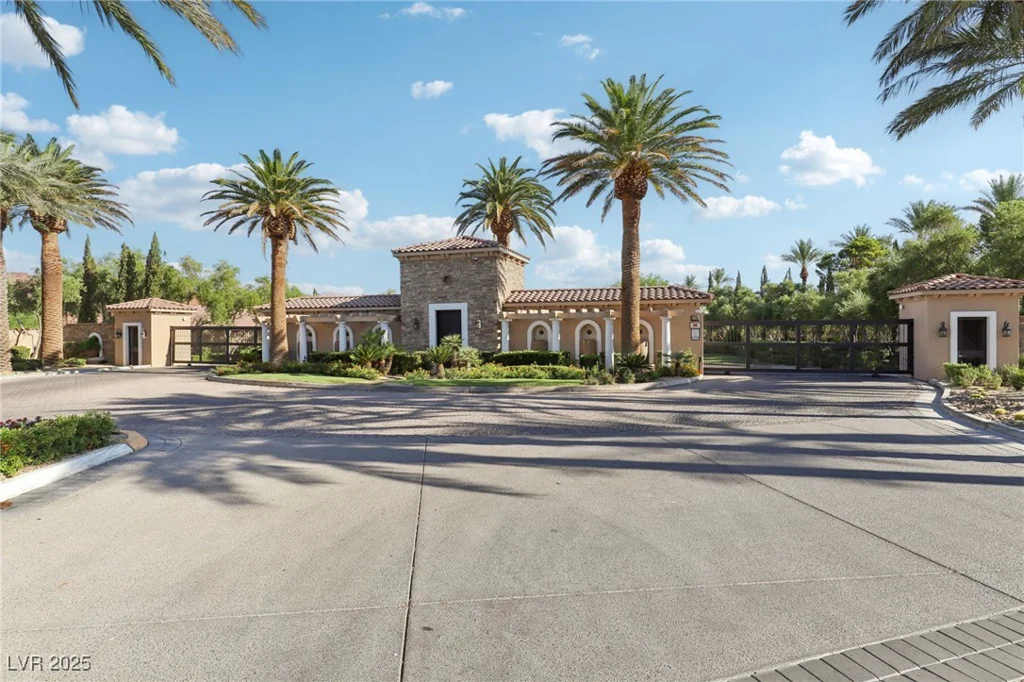 14 Benevolo, Henderson, NV 89011