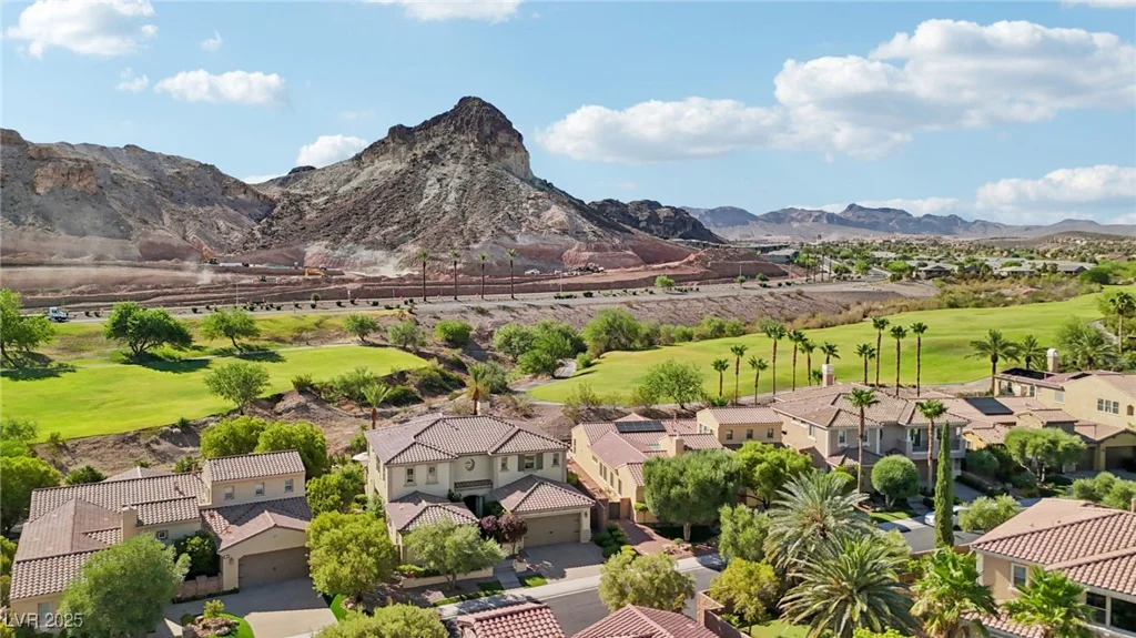 14 Benevolo, Henderson, NV 89011