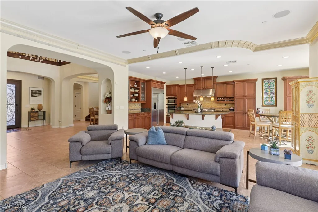 14 Benevolo, Henderson, NV 89011