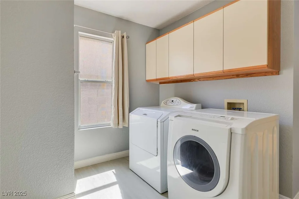 364 Dooley, Henderson, NV 89015