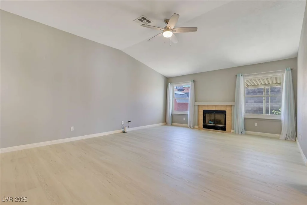 364 Dooley, Henderson, NV 89015