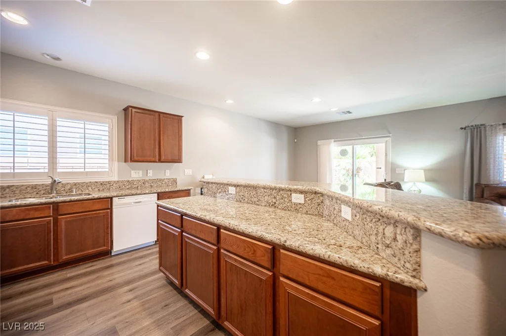 7252 Blowing Breeze, Las Vegas, NV 89179