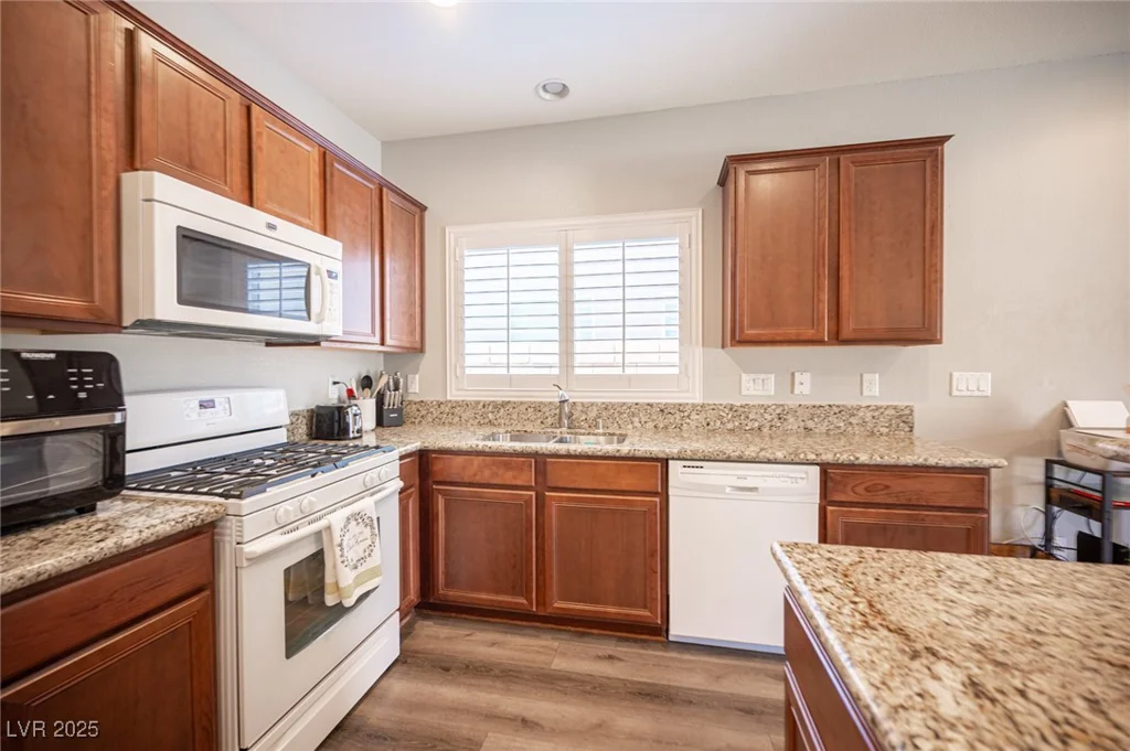 7252 Blowing Breeze, Las Vegas, NV 89179