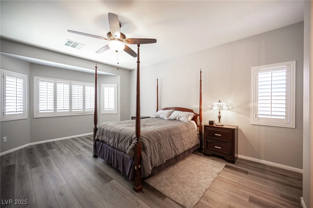 7252 Blowing Breeze, Las Vegas, NV 89179