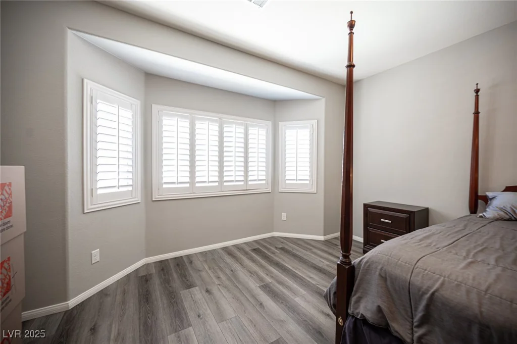 7252 Blowing Breeze, Las Vegas, NV 89179