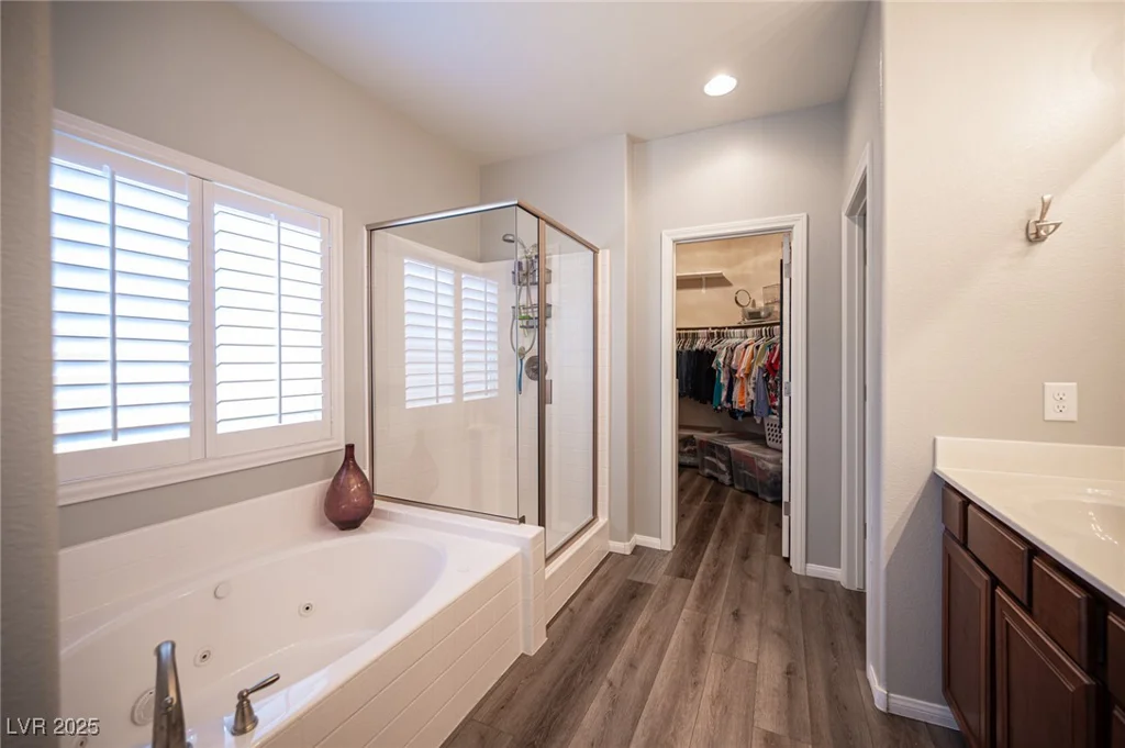 7252 Blowing Breeze, Las Vegas, NV 89179