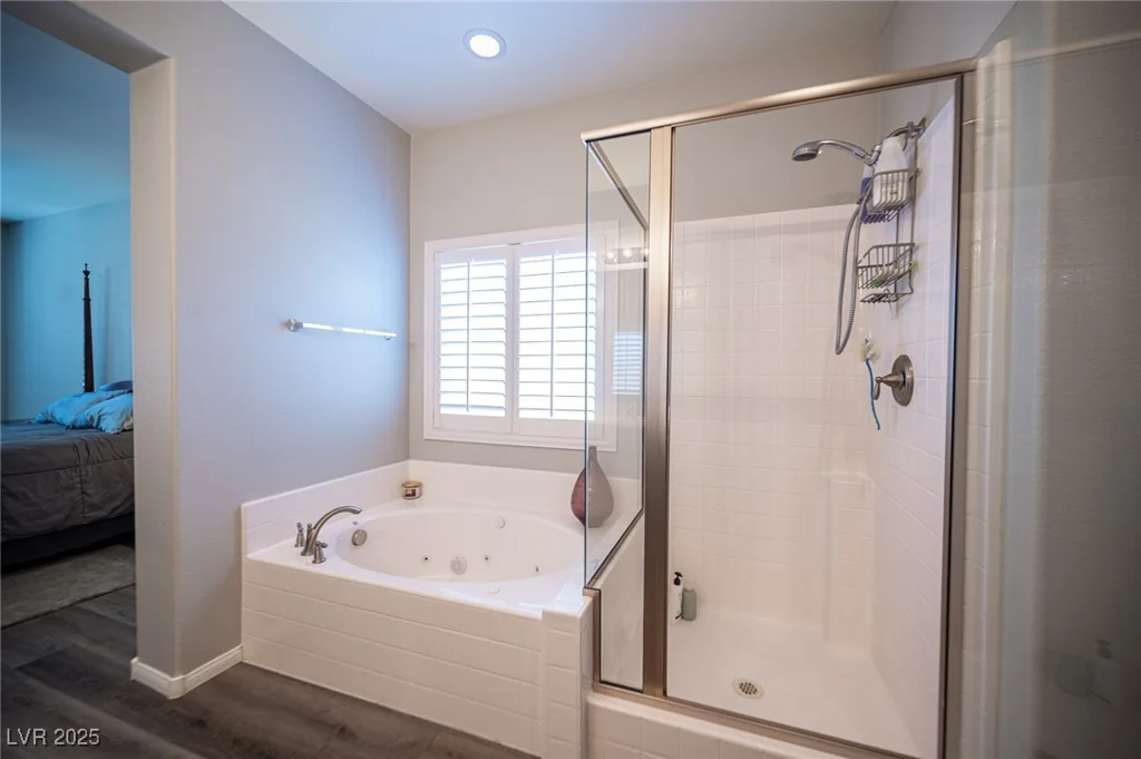 7252 Blowing Breeze, Las Vegas, NV 89179