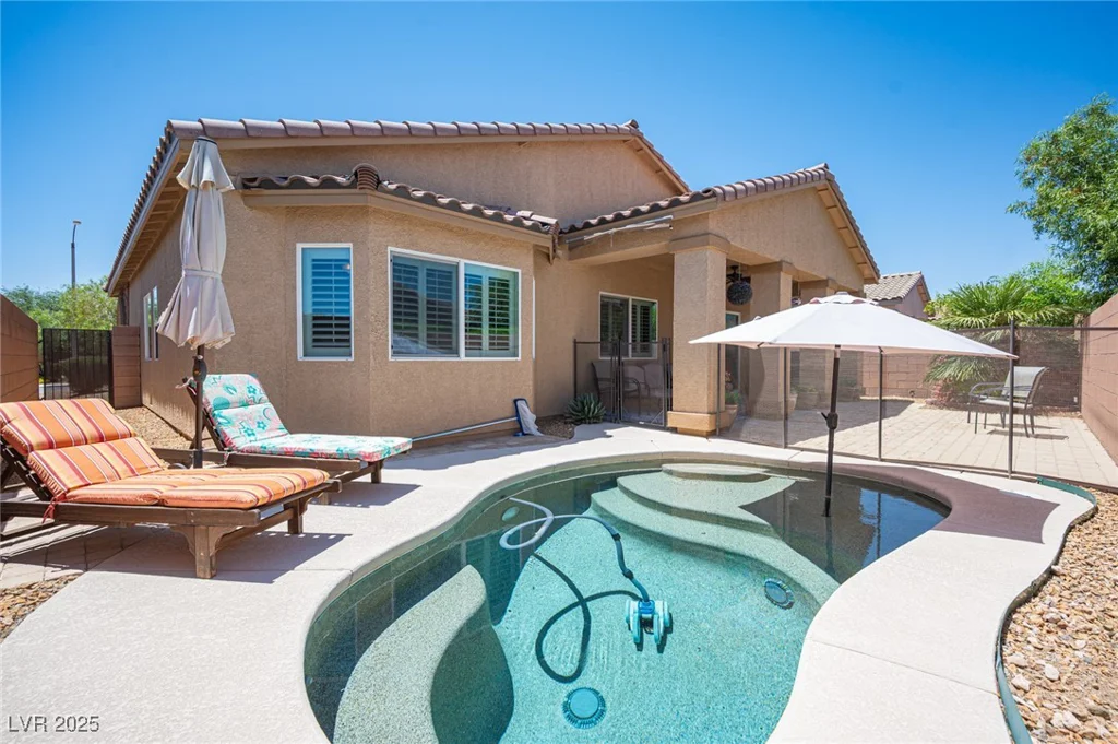 7252 Blowing Breeze, Las Vegas, NV 89179