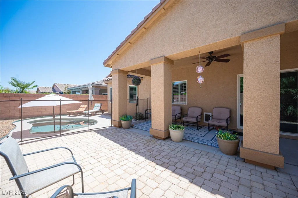 7252 Blowing Breeze, Las Vegas, NV 89179