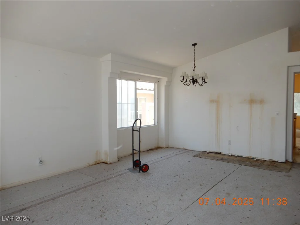 8151 Chambersberg, Las Vegas, NV 89147