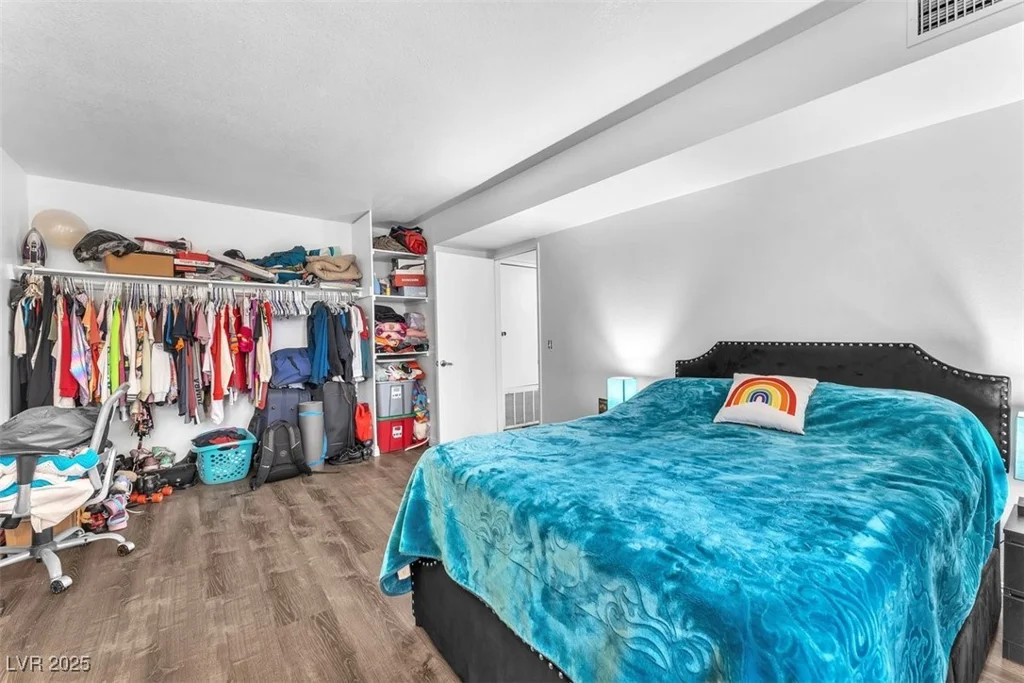 1405 Vegas Valley, Las Vegas, NV 89169