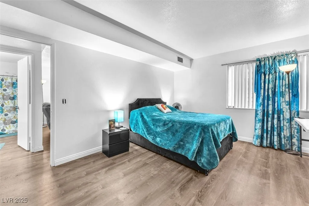 1405 Vegas Valley, Las Vegas, NV 89169