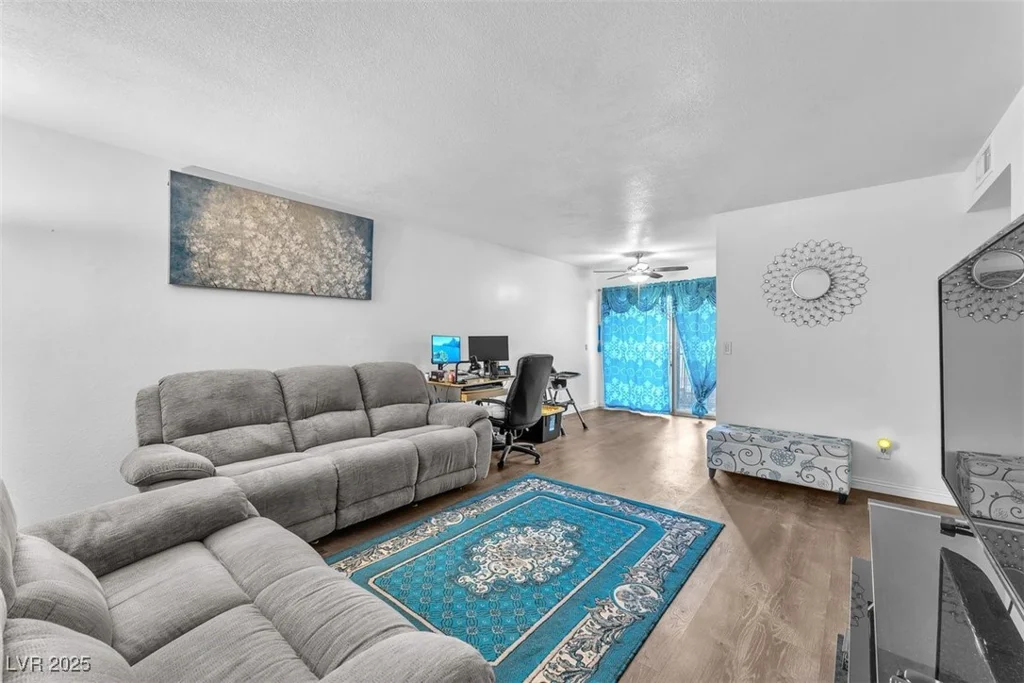 1405 Vegas Valley, Las Vegas, NV 89169