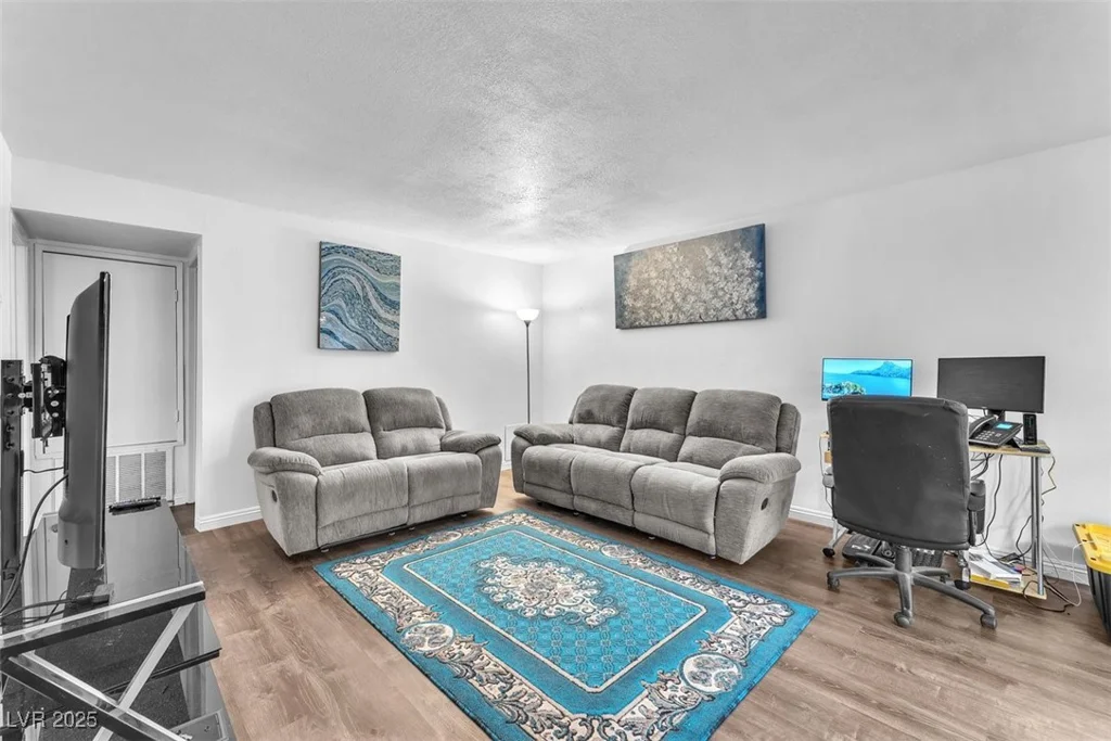 1405 Vegas Valley, Las Vegas, NV 89169