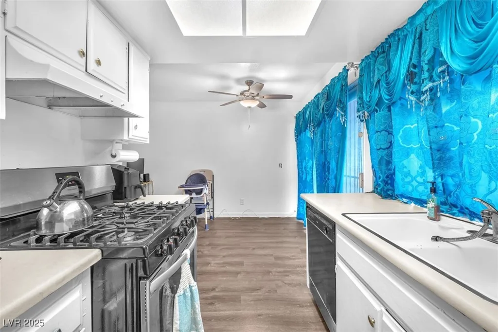 1405 Vegas Valley, Las Vegas, NV 89169