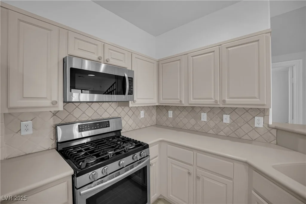 1154 Grass Pond, Henderson, NV 89002