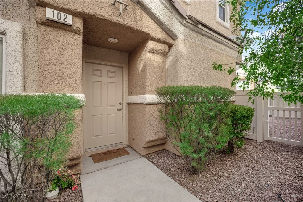 1154 Grass Pond, Henderson, NV 89002