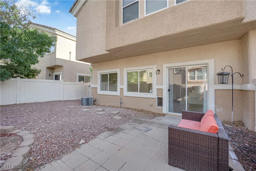 1154 Grass Pond, Henderson, NV 89002