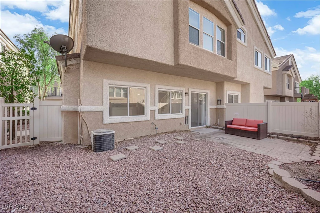 1154 Grass Pond, Henderson, NV 89002