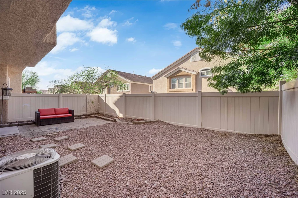 1154 Grass Pond, Henderson, NV 89002