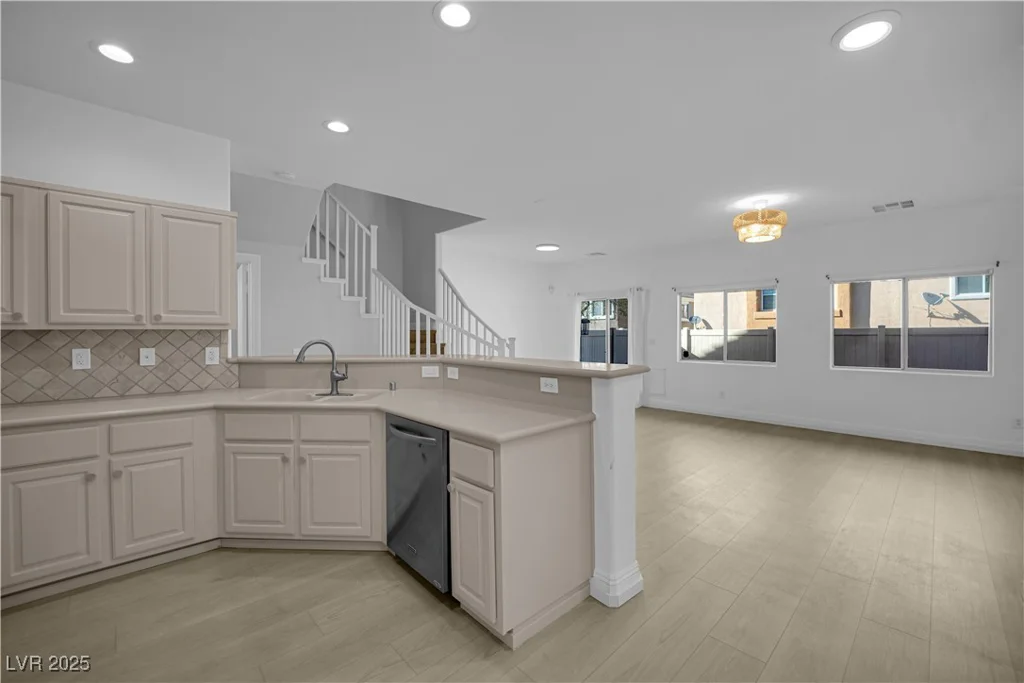 1154 Grass Pond, Henderson, NV 89002