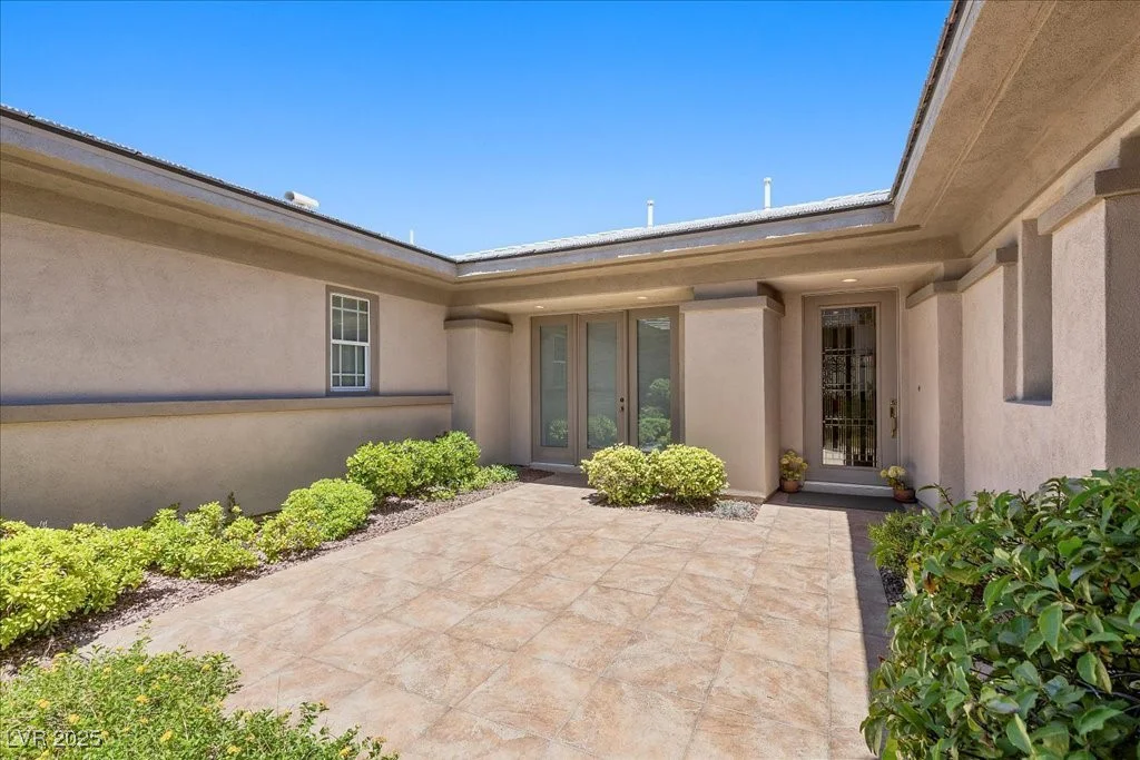 3048 Red Arrow, Las Vegas, NV 89135