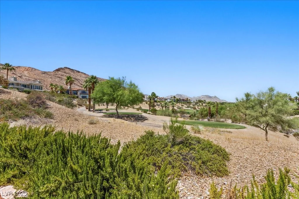 3048 Red Arrow, Las Vegas, NV 89135