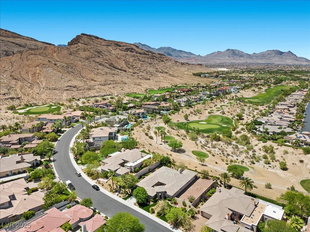 3048 Red Arrow, Las Vegas, NV 89135