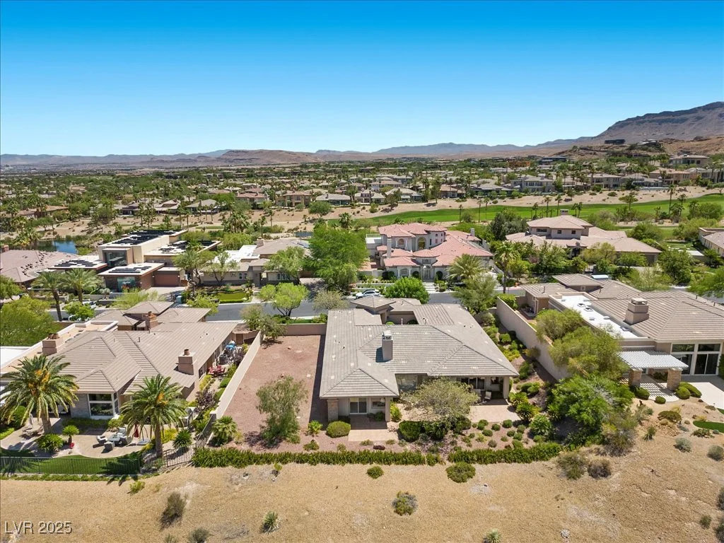 3048 Red Arrow, Las Vegas, NV 89135