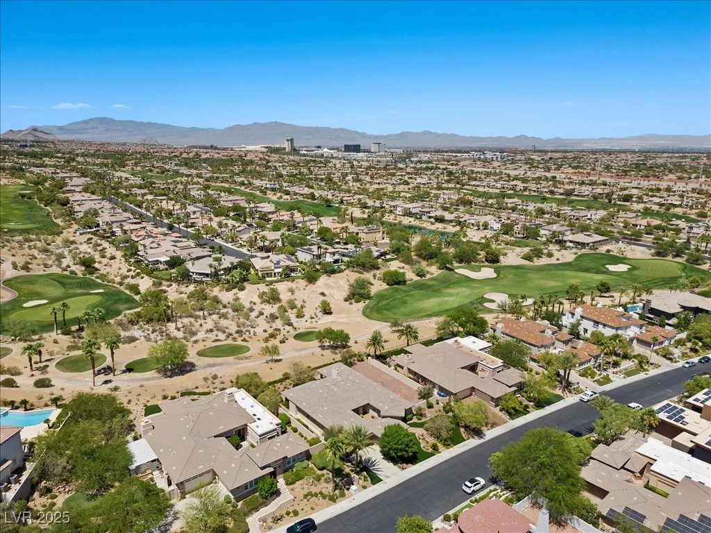 3048 Red Arrow, Las Vegas, NV 89135