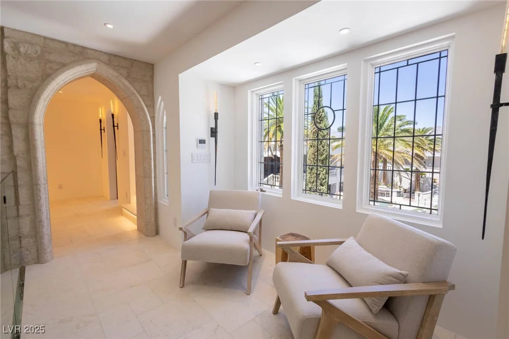 2928 Coast Line, Las Vegas, NV 89117