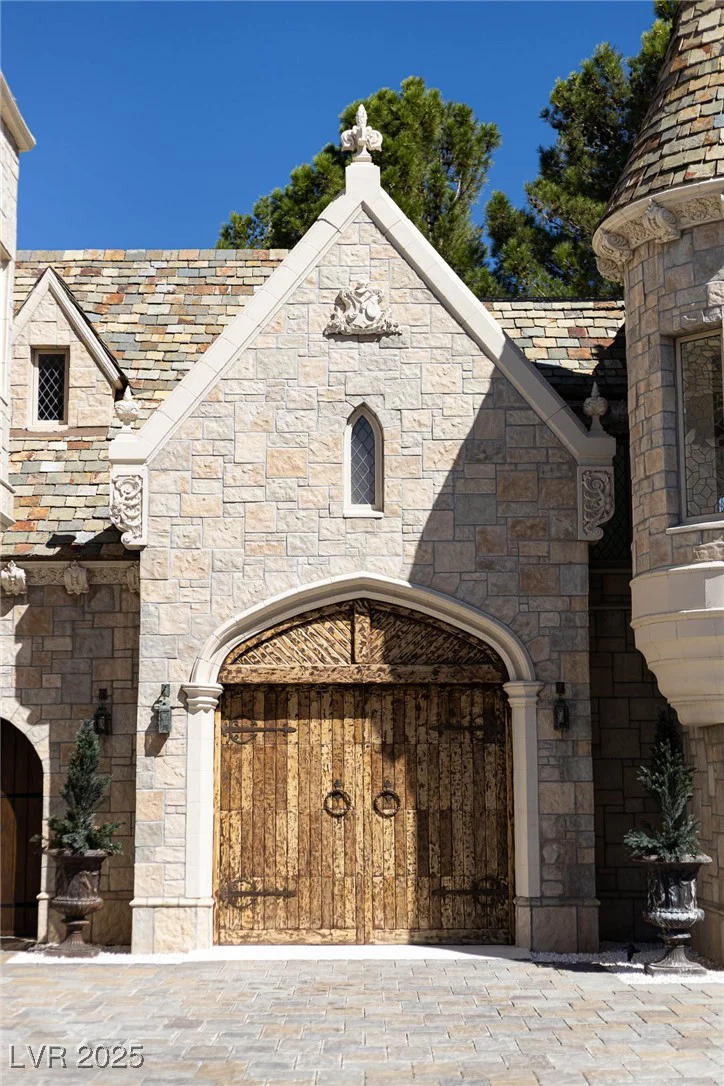 2928 Coast Line, Las Vegas, NV 89117
