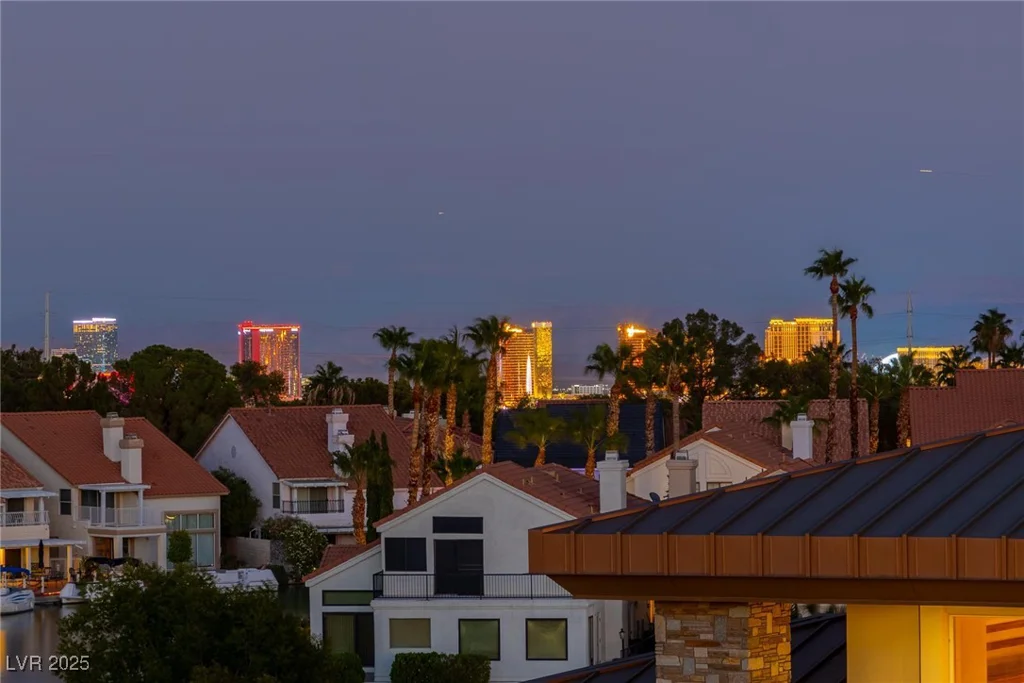 2928 Coast Line, Las Vegas, NV 89117