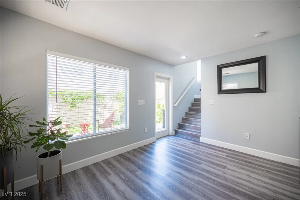 10628 Calf Creek, Las Vegas, NV 89129