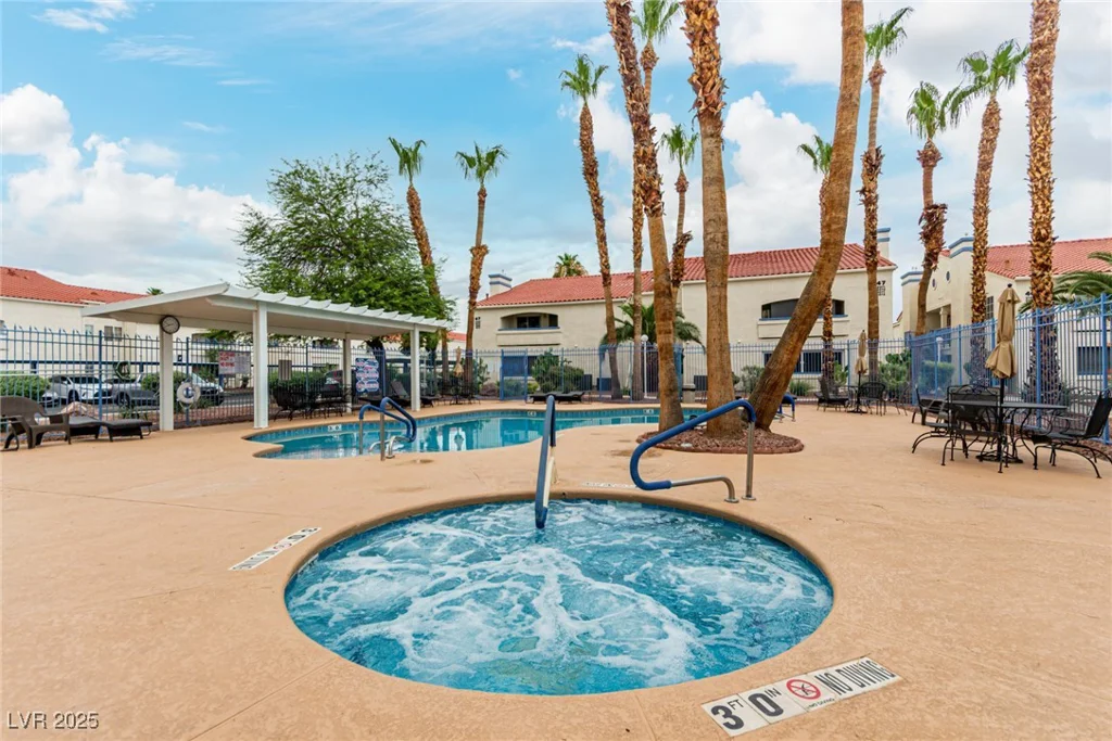 2725 Nellis, Las Vegas, NV 89121