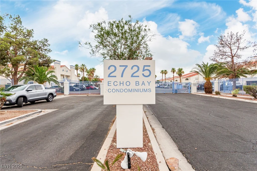 2725 Nellis, Las Vegas, NV 89121