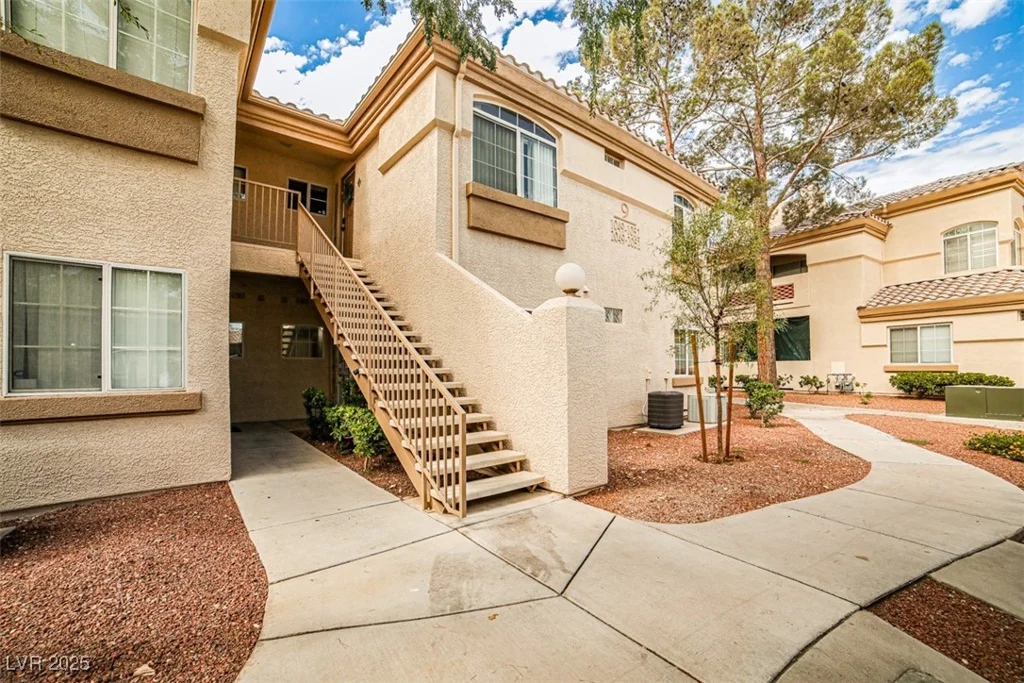 7400 Flamingo, Las Vegas, NV 89147